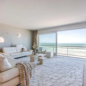 Appartement Huswell - With Stunning Sea View In, Middelkerke